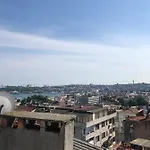 Aurora Apartahotel