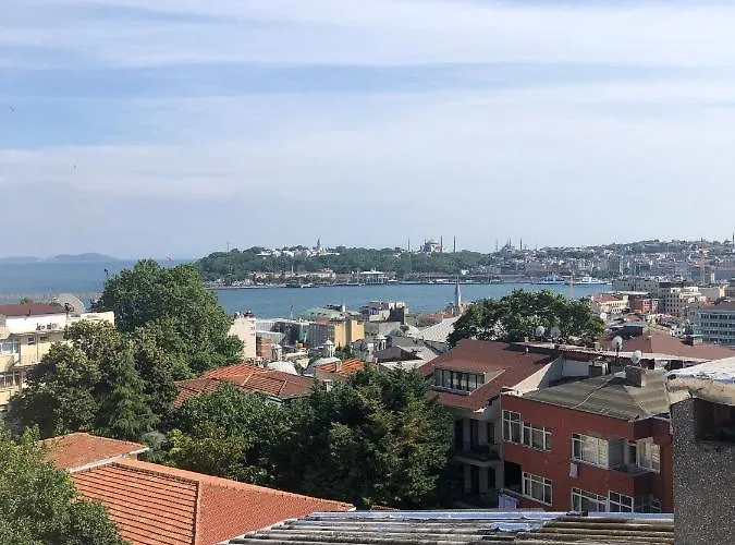 Apart-hotel Aurora *